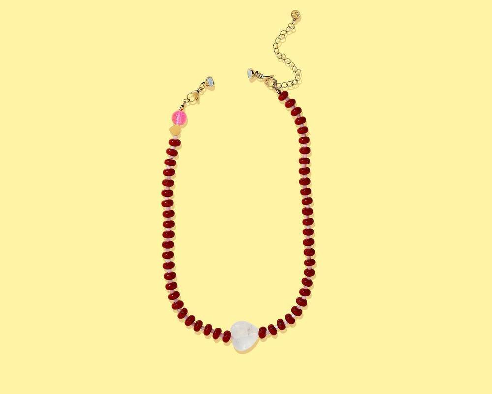NEW TAYLOR ELLIOTT DESIGNS women's amore full heart beaded necklace in red & pin
